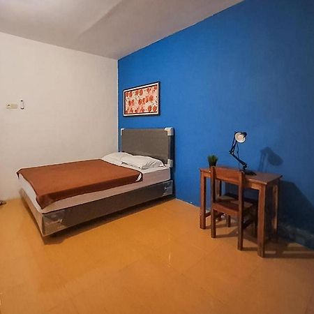 Syafa Homestay Syariah Mitra Reddoorz Tuban  المظهر الخارجي الصورة