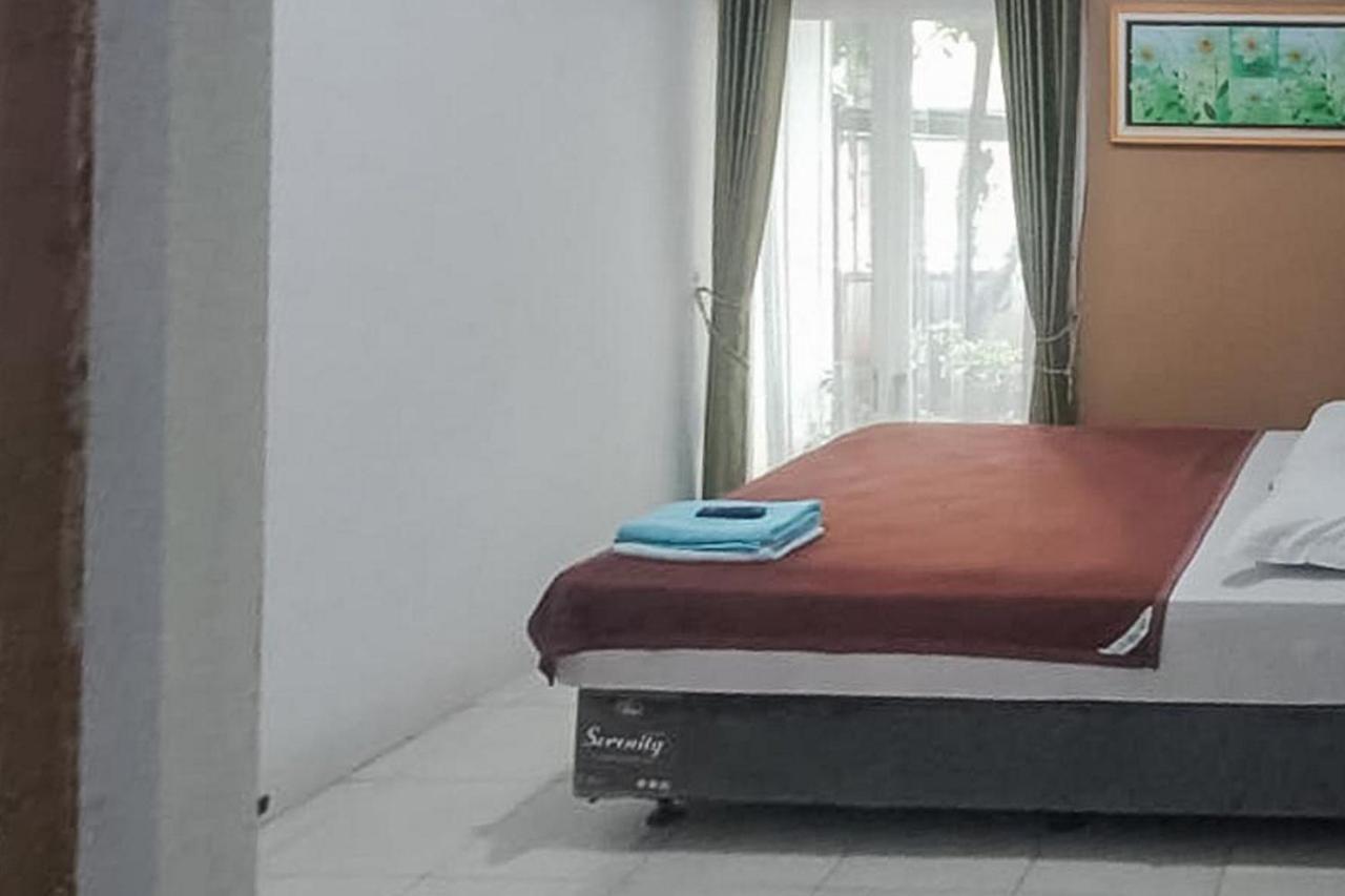 Syafa Homestay Syariah Mitra Reddoorz Tuban  المظهر الخارجي الصورة
